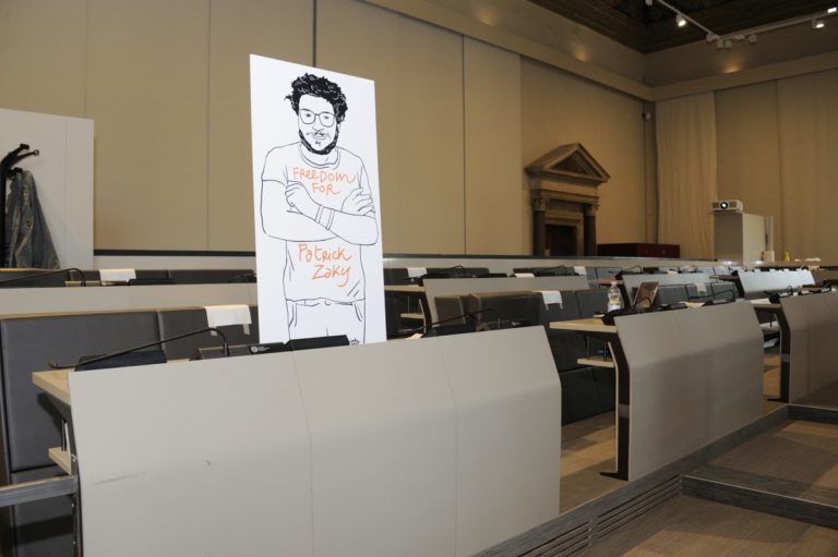 Egitto, almeno altri 45 giorni in carcere per Patrick Zaki