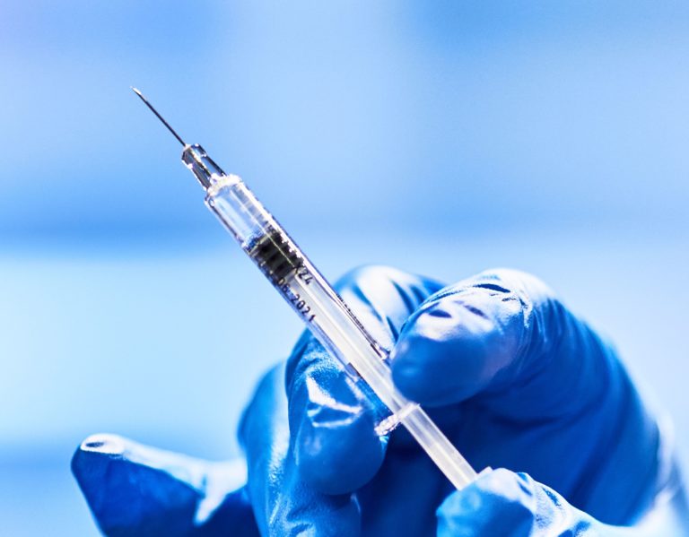 Cirio “Primi vaccini a fine gennaio in Piemonte”