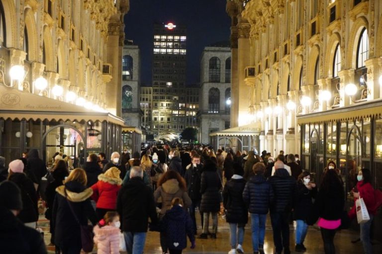 Covid, Artom e Battiston “In Lombardia l’indice Rt non scende più”