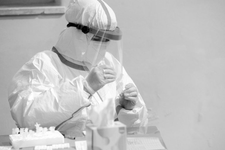 Tamponi rapidi in farmacia in Emilia Romagna