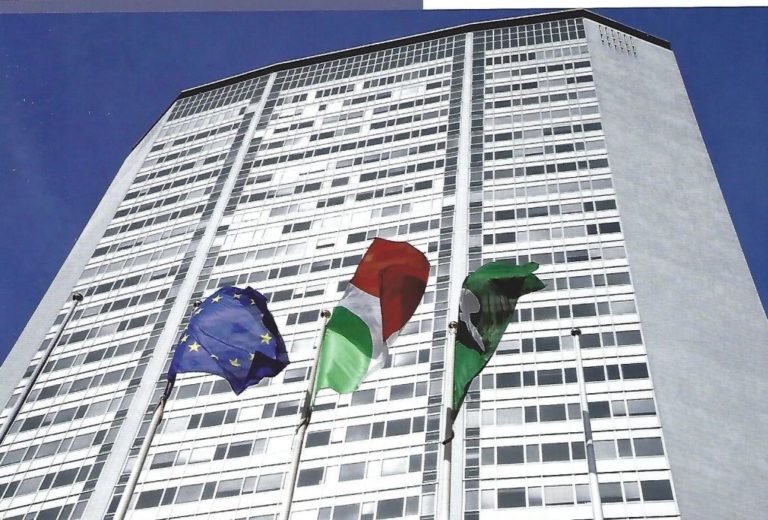 60 anni di Palazzo Pirelli, mercoledì al via celebrazioni