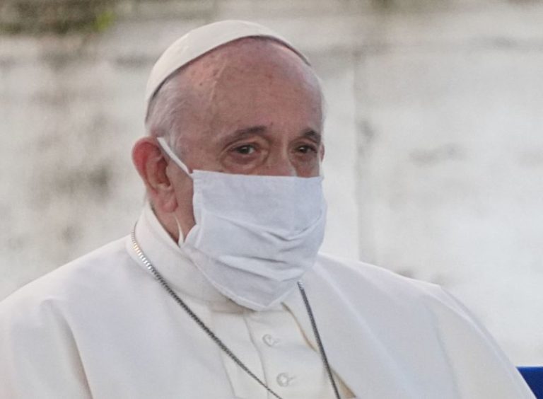 Papa compie 84 anni, Mattarella “Fonte di speranza in dramma pandemia”