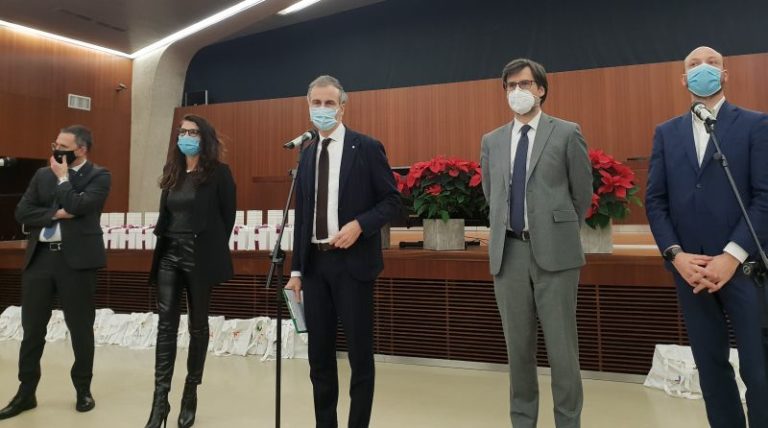 Fermi “La pandemia non ha interrotto il lavoro del Consiglio lombardo”