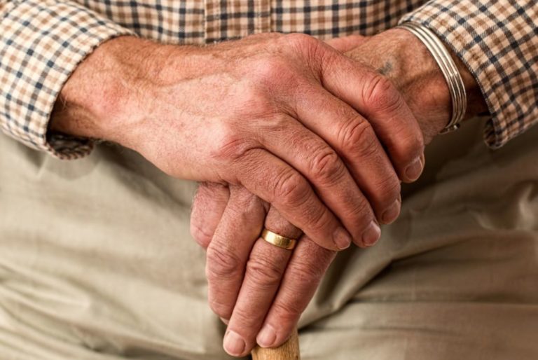 Regione Piemonte finanzia 1.800 residenze che ospitano 52mila anziani