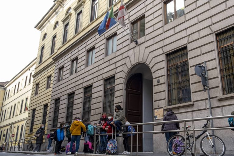 Scuola, iscrizioni online: da oggi la procedura di registrazione
