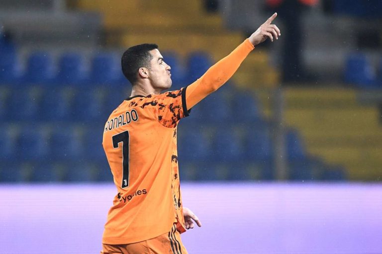Ronaldo trascina la Juve, Parma travolto 4-0