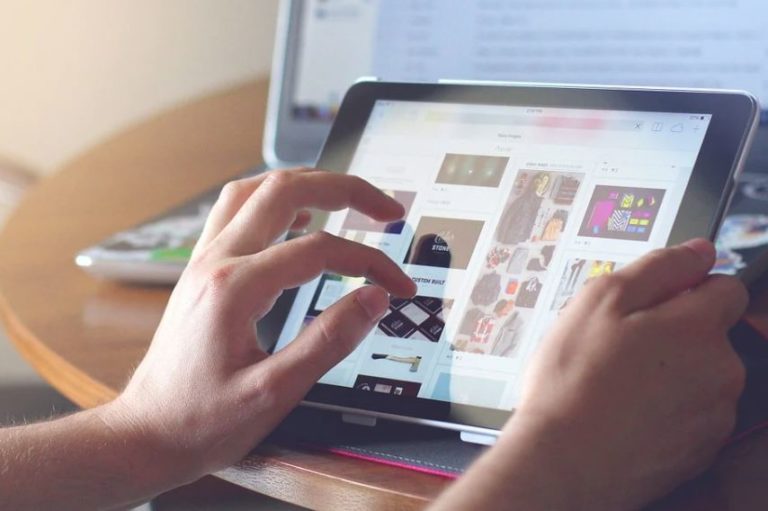 1600 famiglie hanno beneficiato della proroga bando tablet in Liguria