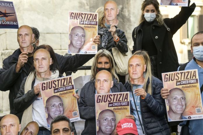 MANIFESTAZIONE UNITI PER CHICO FORTI A PIAZZA MONTECITORIO