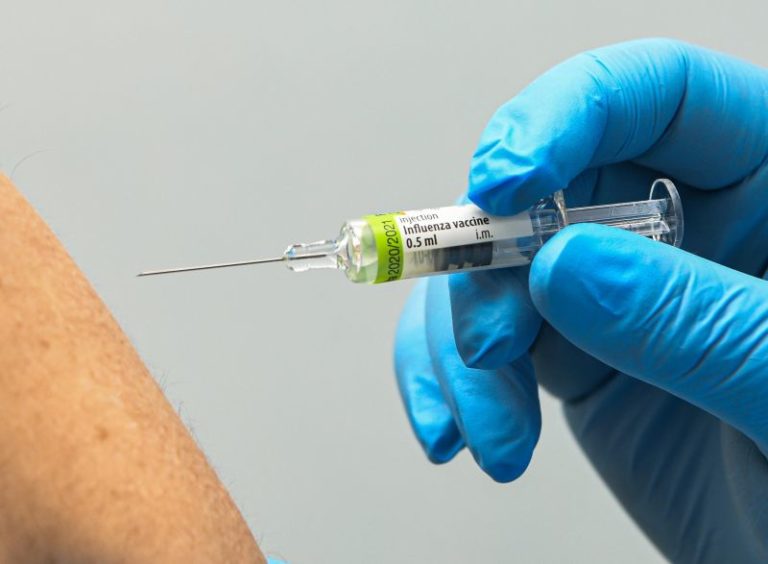 Screening e vaccinazioni, per i farmacisti si apre una nuova fase