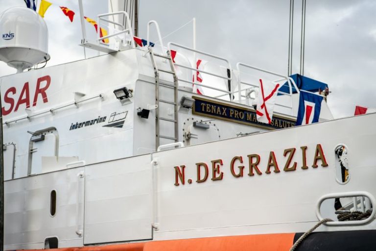 Varata a Messina la “De Grazia”, nuova nave della Guardia costiera