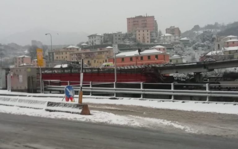 Neve al nord, risveglio “bianco” per Torino, Genova e Savona