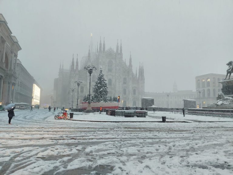 Il nord Italia sotto la neve, Milano imbiancata