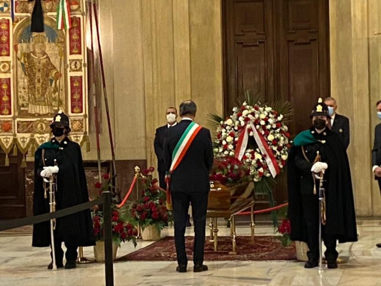 Formentini, sindaco Milano ‘apre’ camera ardente a Palazzo Marino