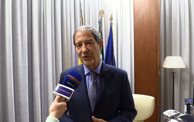 Musumeci “riaprire scuole l’11? Valuteremo andamento dei contagi”
