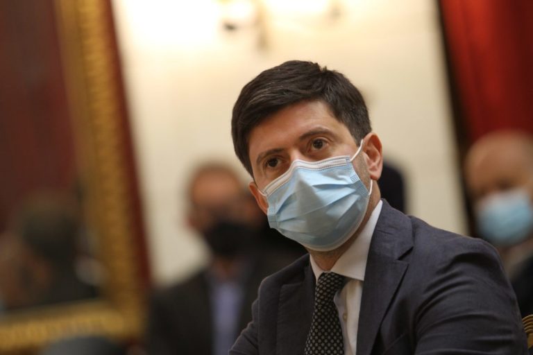 Covid, Speranza “Le prossime settimane saranno dure, serve unità”