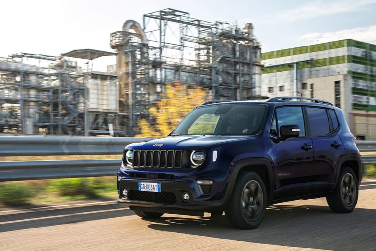 Jeep celebra i suoi 80 anni inseguendo la libertà