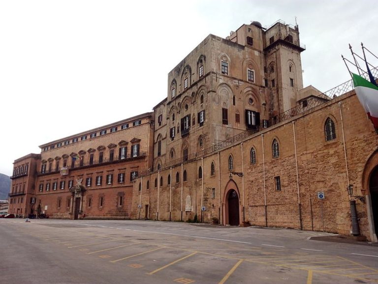 Sicilia, da Ars via libera ad esercizio provvisorio