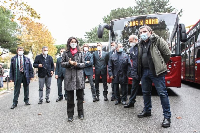 Raggi “In 2 anni abbiamo salvato Atac, un piccolo miracolo”