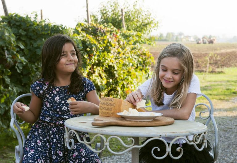 Parmigiano Reggiano lancia “Amo ciò che mangio 3.0”