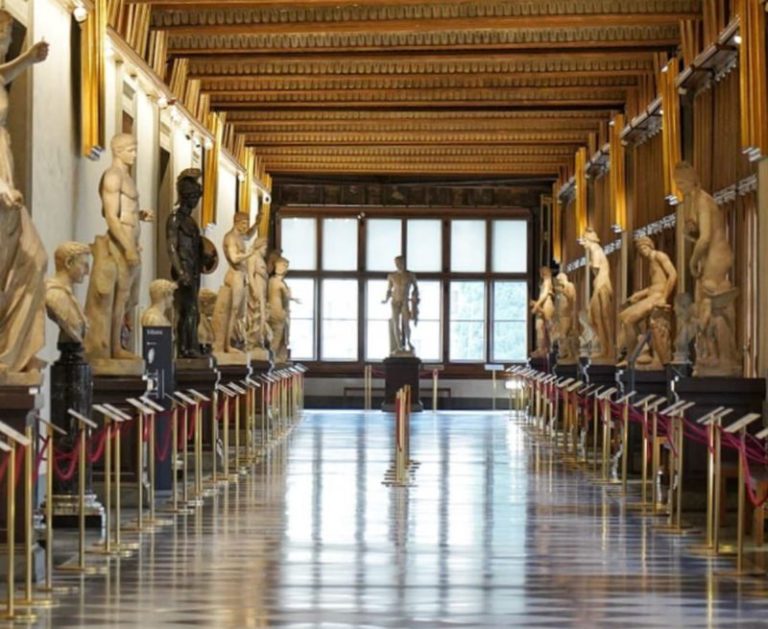 Riaprono gli Uffizi, Schmidt “Segnale di speranza per la cultura”