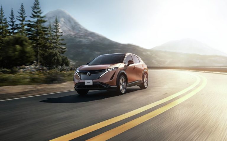 Nissan Ariya alla prova su strada in Giappone