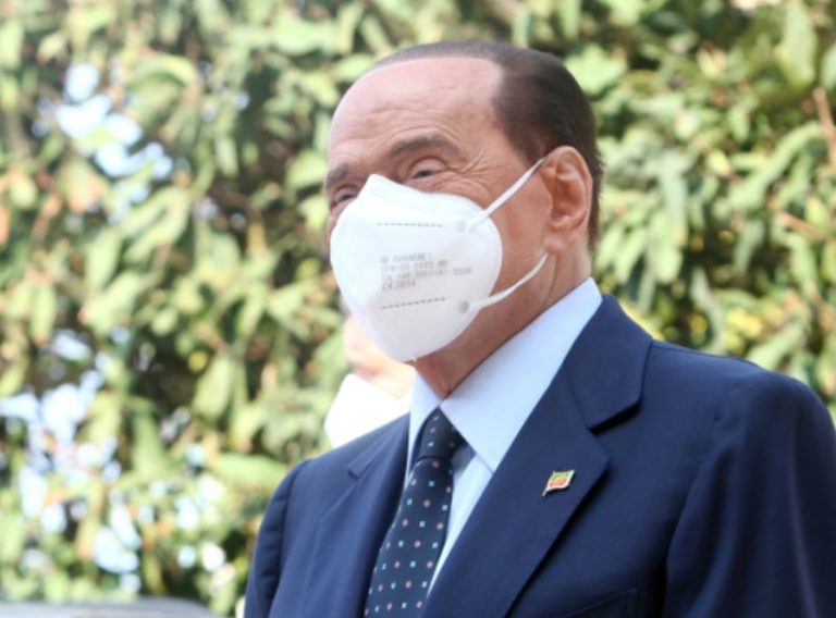 Berlusconi “Pettegolezzi su Forza Italia, non lasciamo la coalizione”