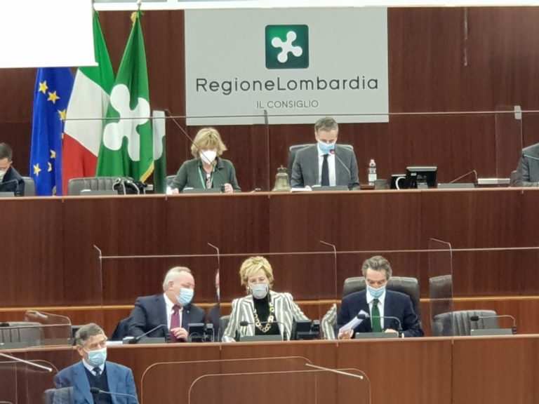 Fontana “Misura è colma, mancanza di rispetto per Lombardi”