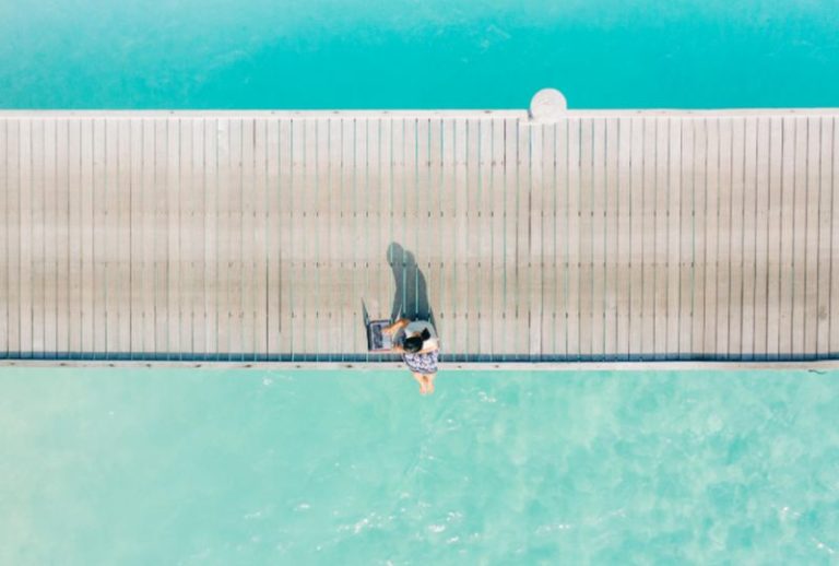 Smart working alle Maldive, è boom manager e imprenditori, anche italiani