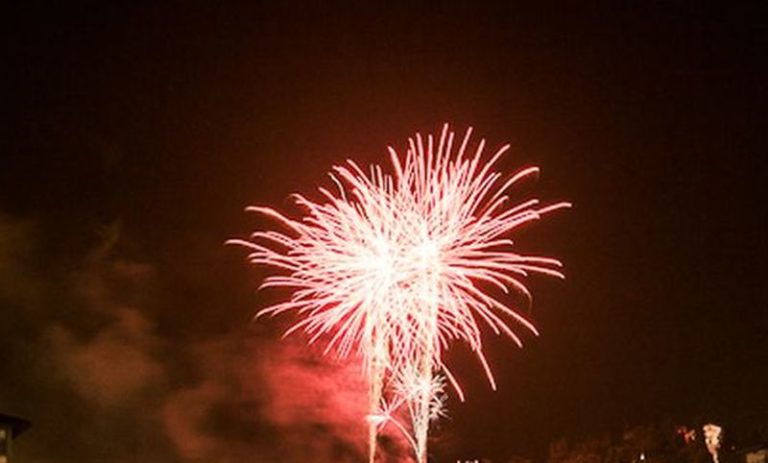 Botti di Capodanno, 13enne muore ad Asti. Donna ferita da proiettile a Napoli