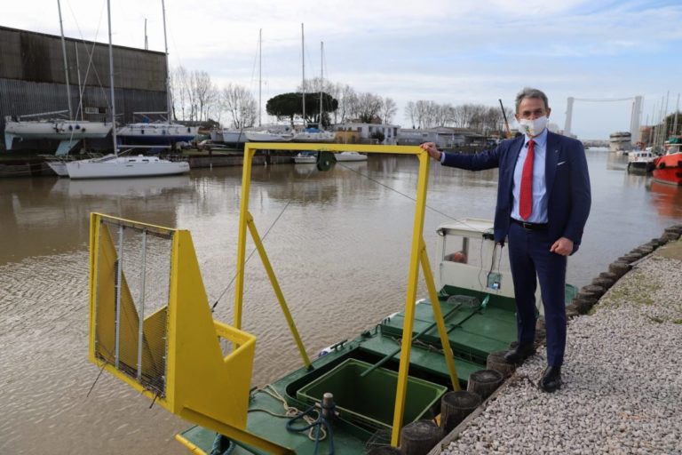 Mare, in azione flotta del ministero dell’Ambiente contro i rifiuti