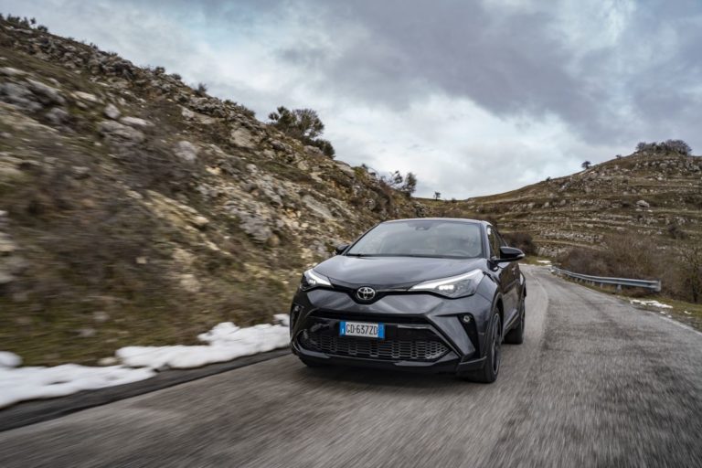 Toyota C-HR GR Sport con l’anima racing