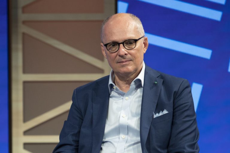 Ricciardi “Così rischiamo, serve strategia ‘no Covid'”