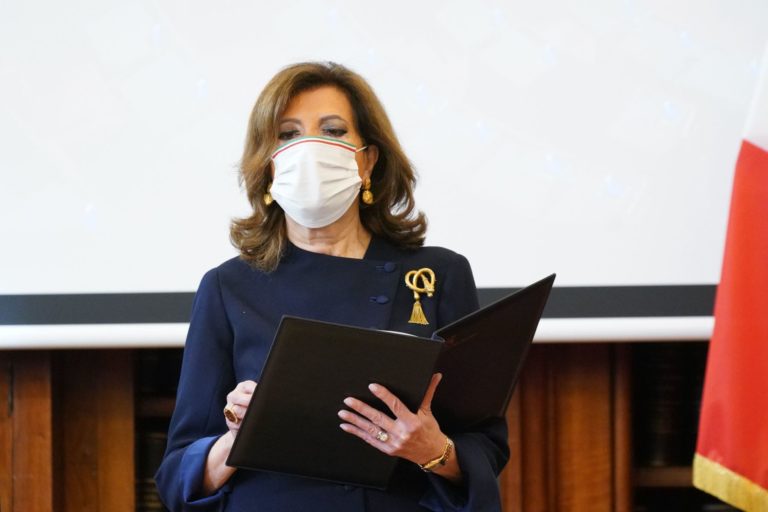 Covid, Casellati “gratitudine perenne al personale sanitario”