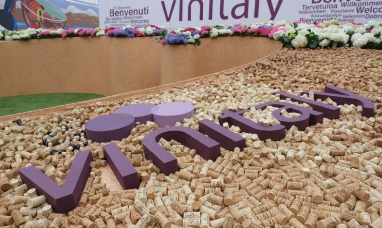 Vinitaly, ripartenza nel segno del business
