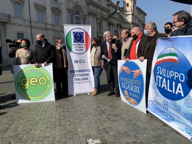 Roma, Sgarbi si candida “Il futuro sindaco sia simbolo della cultura”