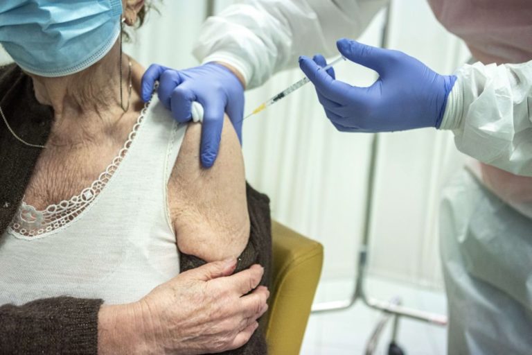 Lopalco “In Puglia over 80 tutti vaccinati entro marzo”