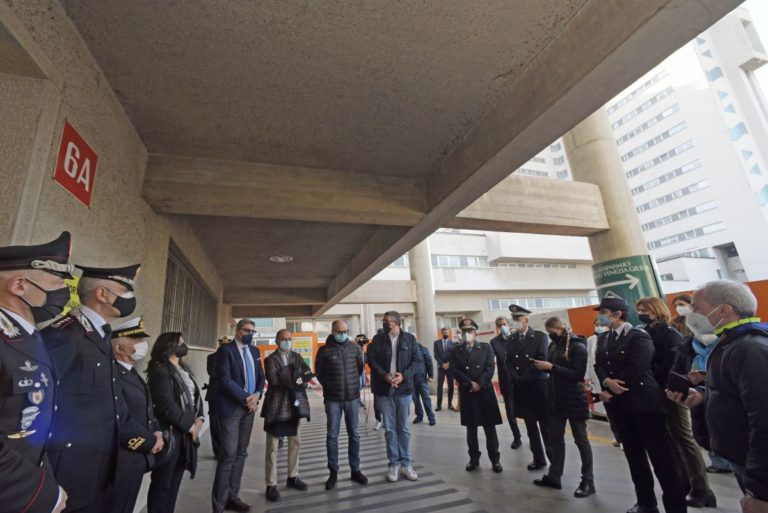 Vaccini, via a somministrazione forze ordine a Trieste