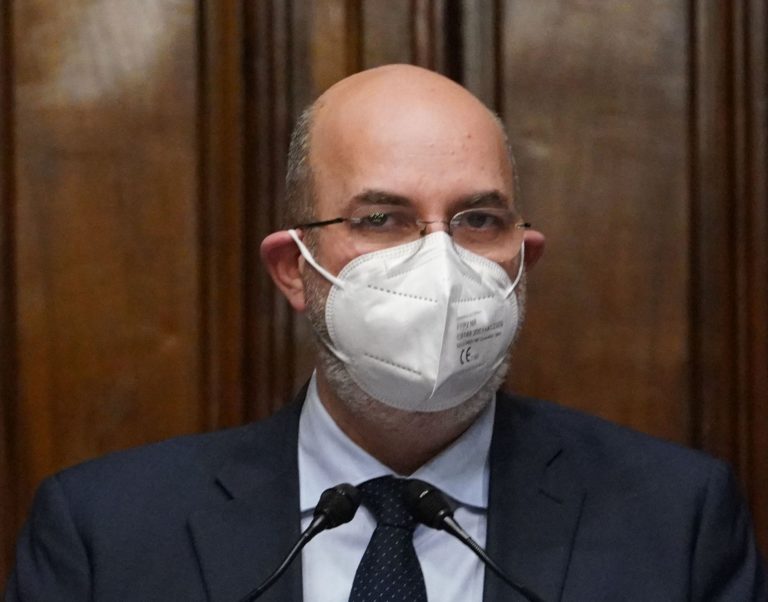 Crimi “Saremo leali al governo ma serve una maggioranza politica”