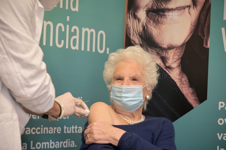 Vaccino, Liliana Segre protagonista campagna lombarda