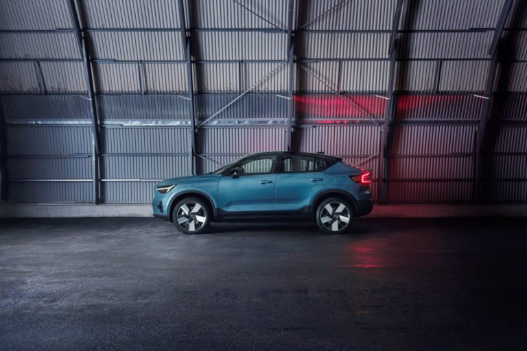 Volvo presenta la C40 Recharge, nata per essere solo full electric