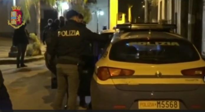Blitz anticaporalato nella Piana di Gioia Tauro, 9 arresti
