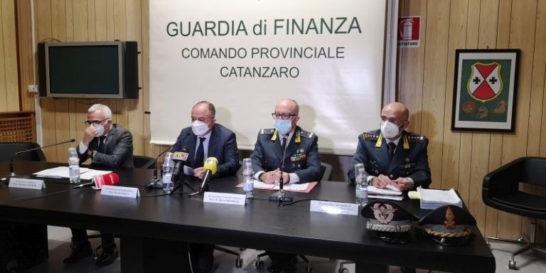 ‘Ndrangheta e appalti nel Catanzarese, 7 arresti