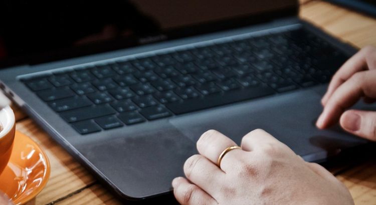 Lavoro agile, accordo “sostenibile” coi sindacati