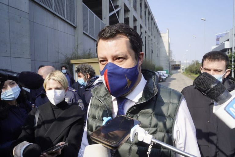 Coronavirus, Salvini “Aspetto scuse su ospedale in Fiera Milano”