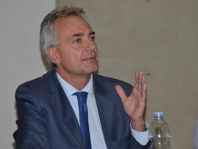 Avanza il parassita del pino, la Calabria chiede aiuto al ministero