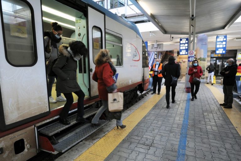 Trasporti, quattro nuovi collegamenti tra Reggio Calabria e Cosenza