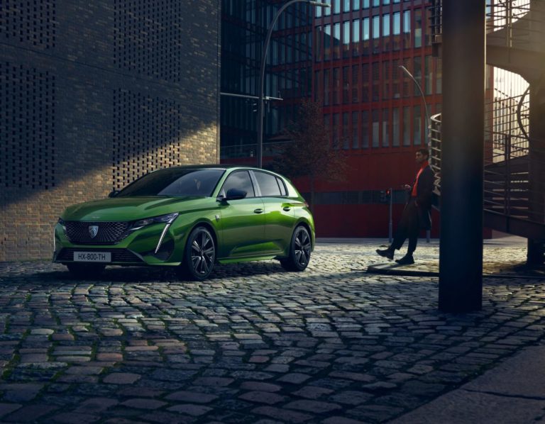 Nuova 308, the new face of Peugeot