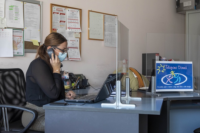 Veneto, in un anno 3.873 chiamate al centro di assistenza psicologica