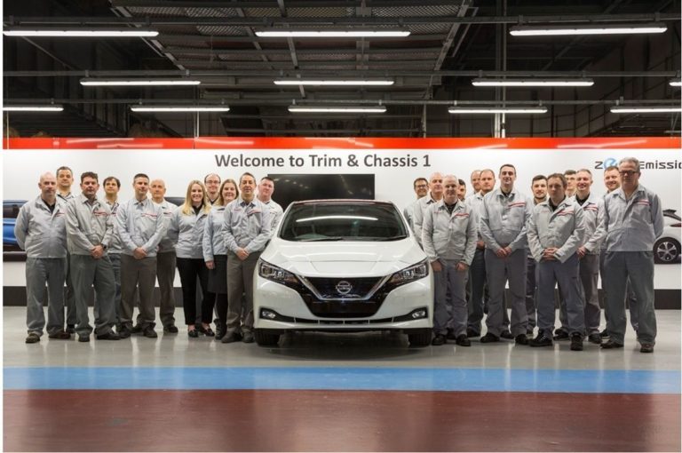 Produzione Nissan Leaf in Europa supera quella della Bluebird