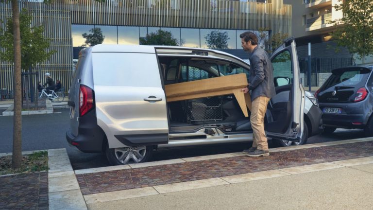 Renault LCV, nuova line-up e soluzioni a zero emissioni